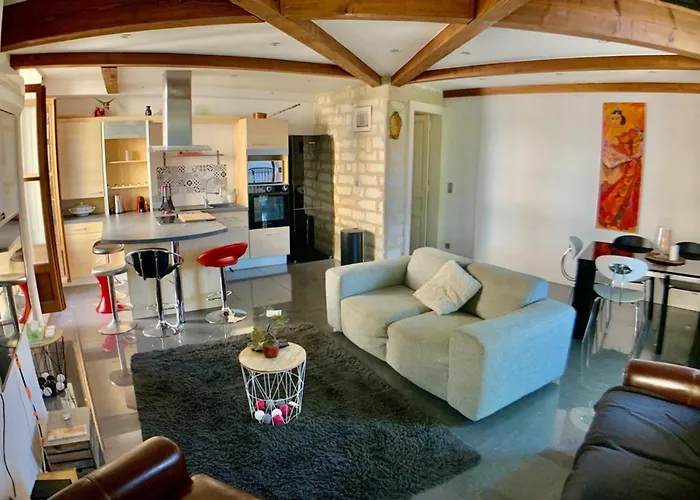The Duplex- Air-Conditioned 3 Bedrooms In The Center Of Montpellier!